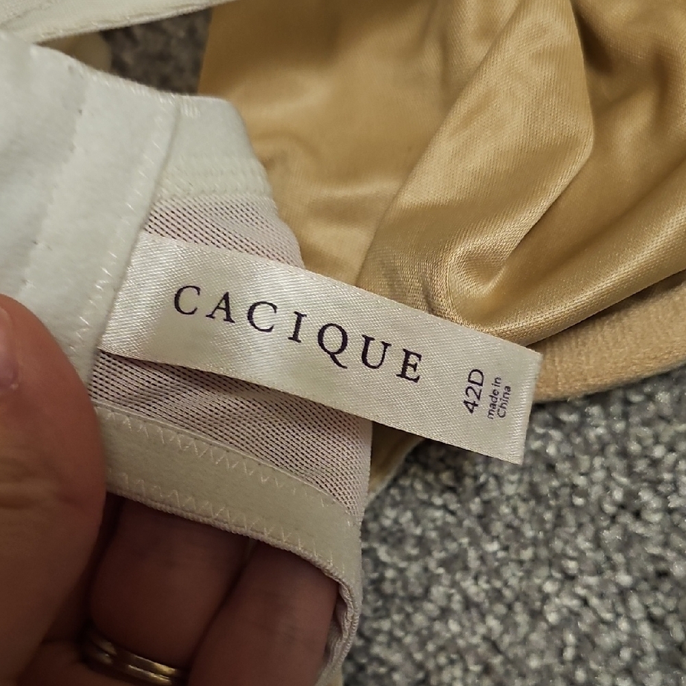 🟠D4🔹️Cacique Lace Underwire Bra - Tan - Picture 4 of 5